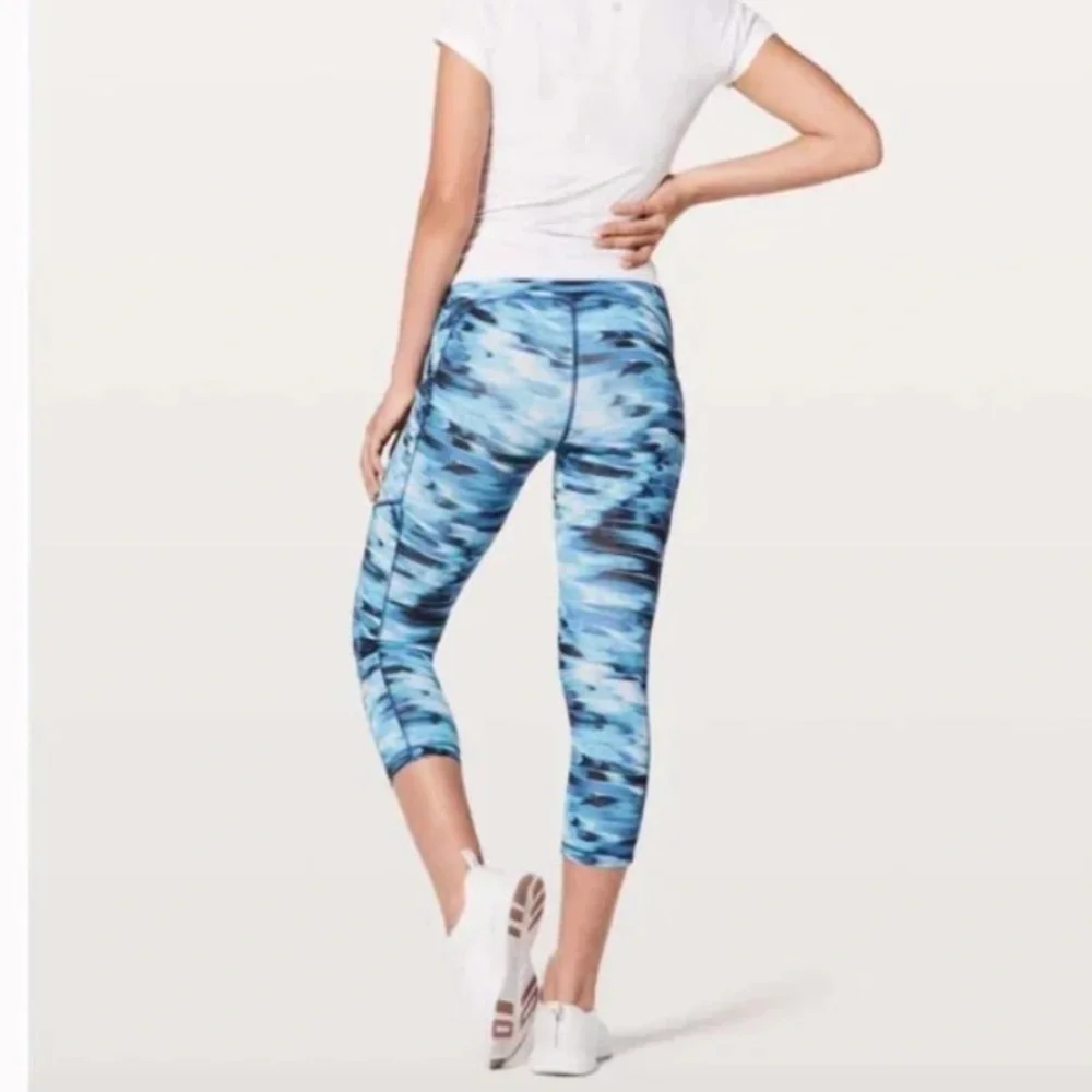 Lululemon Speed Up Crop 21